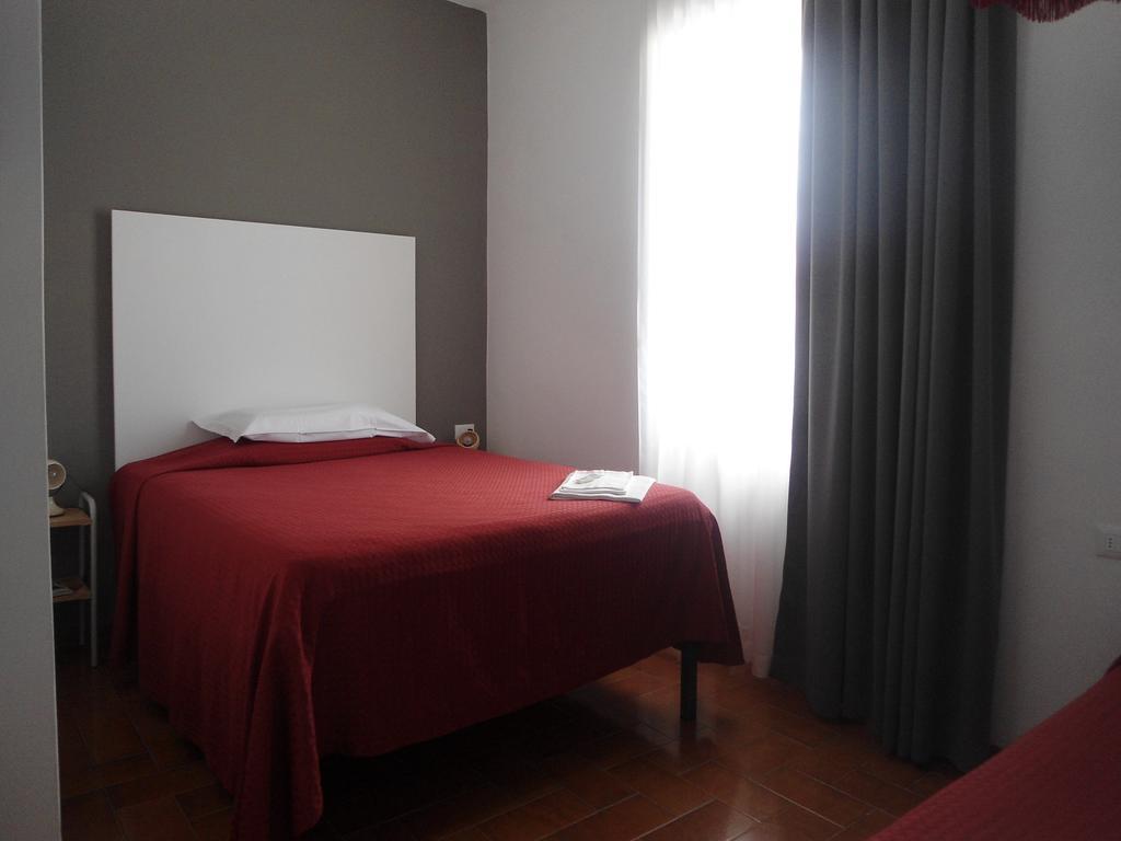 Hotel Piccola Firenze Firenzuola Bagian luar foto