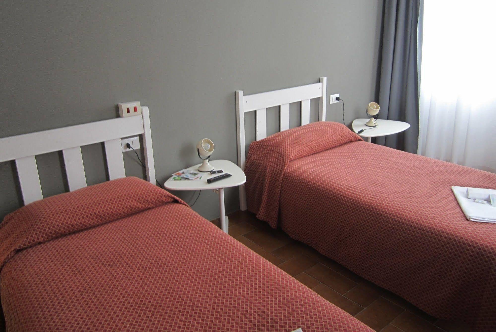 Hotel Piccola Firenze Firenzuola Bagian luar foto